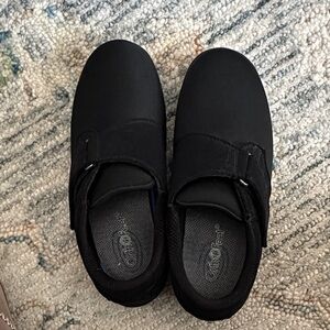 Orthofeet Women's Black Comfort Flats